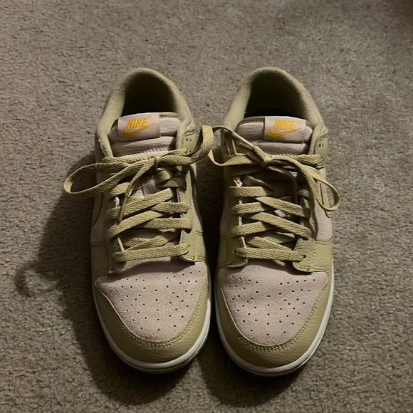 Nike Dunk Low Khaki Suede Gum - Picture 6 of 6